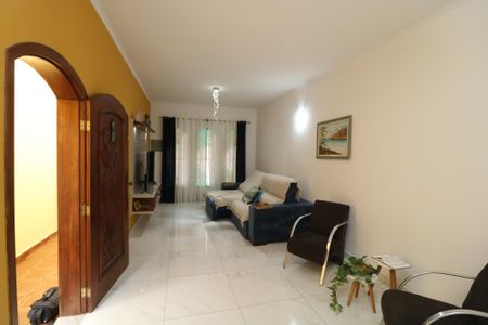 Sala de casa à venda com 3 quartos, 247m² em Vila Santa Clara, São Paulo