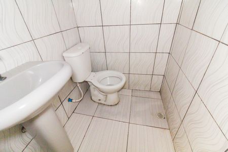 Banheiro de casa para alugar com 1 quarto, 70m² em Jardim Matarazzo, São Paulo