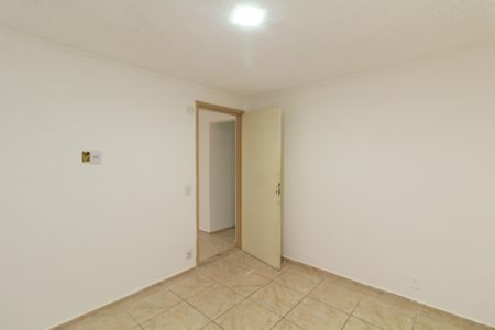 Quarto 1 de apartamento para alugar com 2 quartos, 44m² em Itaquera, São Paulo