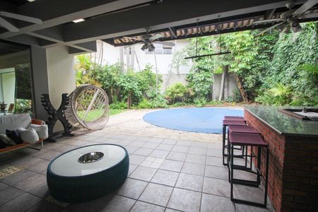 Espaço Gourmet de casa à venda com 5 quartos, 490m² em Jardim Guedala, São Paulo