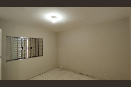 Quarto de casa para alugar com 1 quarto, 34m² em Jardim Santana, São Paulo