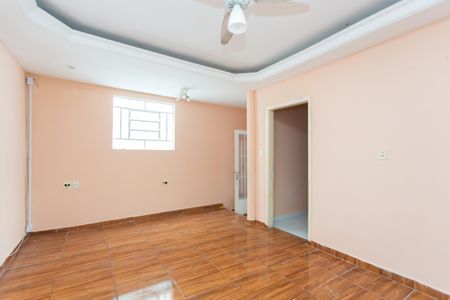 Sala de casa para alugar com 2 quartos, 70m² em Vila Carmosina, São Paulo