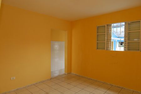 Sala de casa para alugar com 2 quartos, 70m² em Vila Carmosina, São Paulo