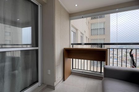 Apartamento para alugar com 68m², 2 quartos e 1 vaga Apartamento para alugar com 68m², 2 quartos e 1 vagaVaranda