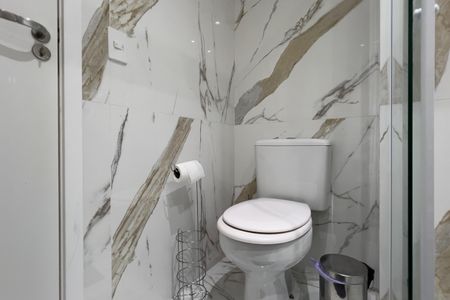 Apartamento para alugar com 68m², 2 quartos e 1 vaga Apartamento para alugar com 68m², 2 quartos e 1 vagaBanheiro Social