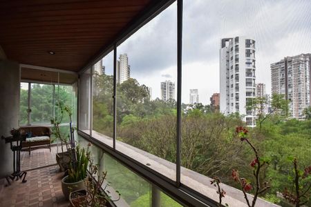 Varanda de apartamento à venda com 3 quartos, 296m² em Jardim Fonte do Morumbi, São Paulo