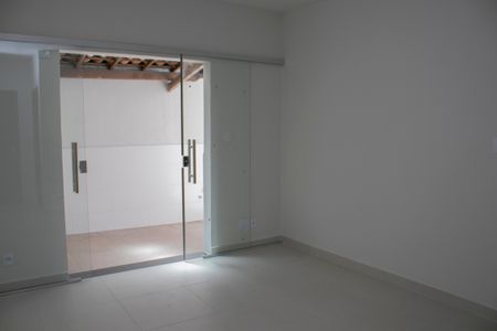Sala de apartamento para alugar com 3 quartos, 95m² em Fernão Dias, Belo Horizonte