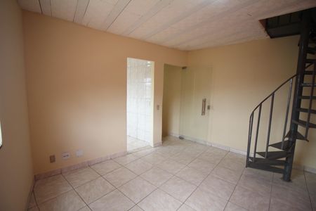 Sala de apartamento para alugar com 2 quartos, 50m² em Bonsucesso, Belo Horizonte