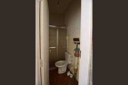 Apartamento para alugar com 218m², 3 quartos e sem vagaBanheiro de Serviço