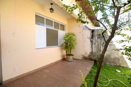 Apartamento para alugar com 218m², 3 quartos e sem vagaÁrea externa