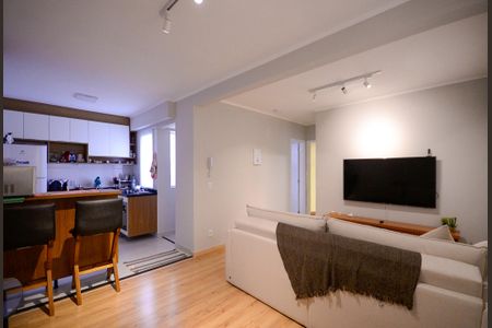 Sala  de apartamento à venda com 2 quartos, 49m² em Vila Gumercindo, São Paulo