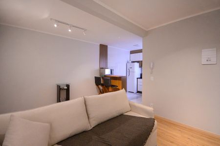 Sala  de apartamento à venda com 2 quartos, 49m² em Vila Gumercindo, São Paulo