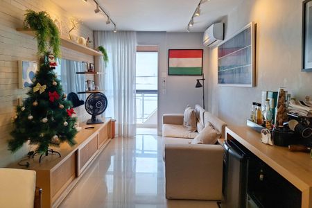 Sala de apartamento à venda com 2 quartos, 77m² em Icaraí, Niterói