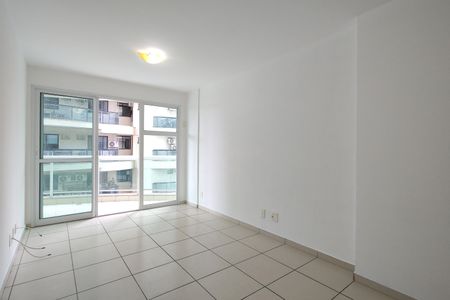 Sala de apartamento para alugar com 2 quartos, 65m² em Barra Olímpica, Rio de Janeiro