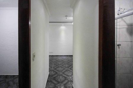 Corredor de apartamento para alugar com 2 quartos, 52m² em Cidade Satelite Santa Barbara, São Paulo