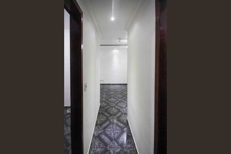 Corredor de apartamento para alugar com 2 quartos, 52m² em Cidade Satelite Santa Barbara, São Paulo