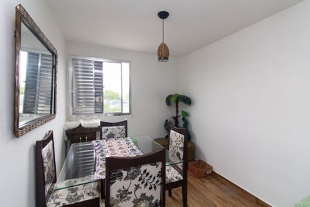 Sala de apartamento à venda com 2 quartos, 56m² em Itaquera, São Paulo