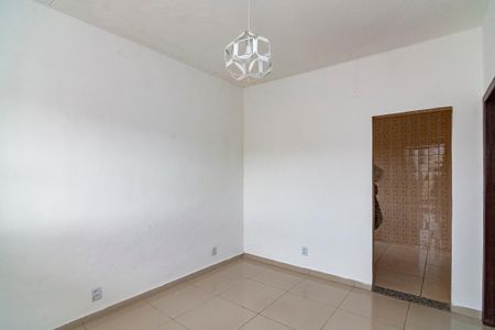 Sala 1 de casa para alugar com 3 quartos, 90m² em Palmeiras, Belo Horizonte