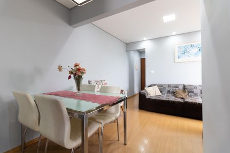 Sala de apartamento para alugar com 2 quartos, 60m² em Jardim Patente, São Paulo