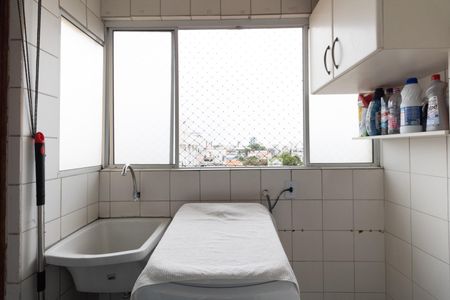 Apartamento para alugar com 60m², 2 quartos e 2 vagas Apartamento para alugar com 60m², 2 quartos e 2 vagasLavanderia