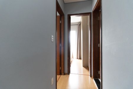 Apartamento para alugar com 60m², 2 quartos e 2 vagas Apartamento para alugar com 60m², 2 quartos e 2 vagasCorredor