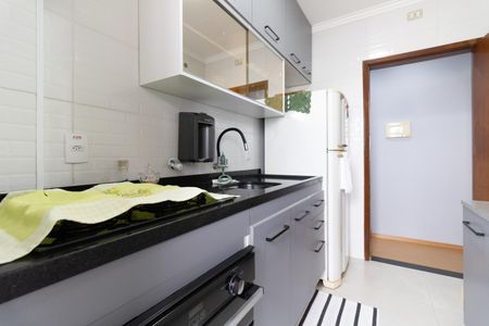 Apartamento para alugar com 60m², 2 quartos e 2 vagas Apartamento para alugar com 60m², 2 quartos e 2 vagasCozinha