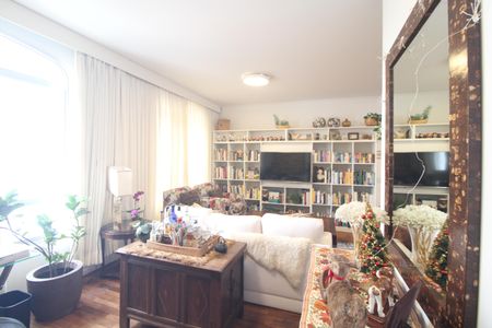 Apartamento à venda com 4 quartos, 123m² em Vila Sofia, São Paulo