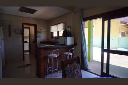 Sala cozinha  de casa de condomínio à venda com 3 quartos, 174m² em Hípica, Porto Alegre