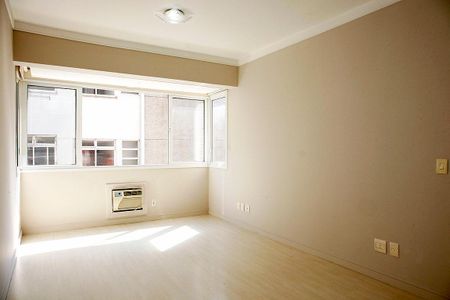 Sala de apartamento para alugar com 1 quarto, 47m² em Cidade Baixa, Porto Alegre