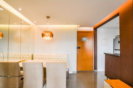 Sala de apartamento à venda com 2 quartos, 54m² em Utinga, Santo André