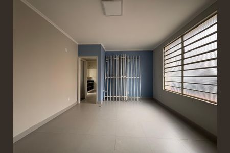 Sala de casa para alugar com 3 quartos, 150m² em Vila Seixas, Ribeirão Preto