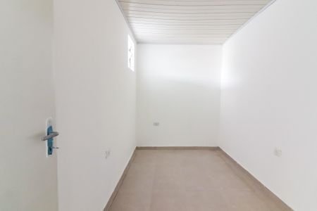 Quarto 2 de apartamento para alugar com 2 quartos, 35m² em Vila Dalva, São Paulo