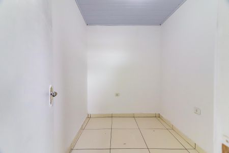 Quarto 2 de apartamento para alugar com 2 quartos, 40m² em Vila Dalva, São Paulo