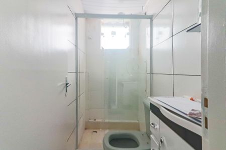 Banheiro de apartamento para alugar com 2 quartos, 24m² em Vila Dalva, São Paulo