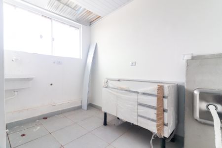 Sala/Cozinha de apartamento para alugar com 2 quartos, 24m² em Vila Dalva, São Paulo