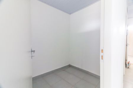 Quarto 1 de apartamento para alugar com 2 quartos, 24m² em Vila Dalva, São Paulo