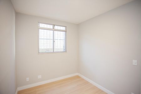 Quarto 2 de apartamento à venda com 2 quartos, 45m² em Cabral, Contagem