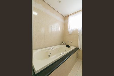 Apartamento à venda com 148m², 4 quartos e 3 vagas