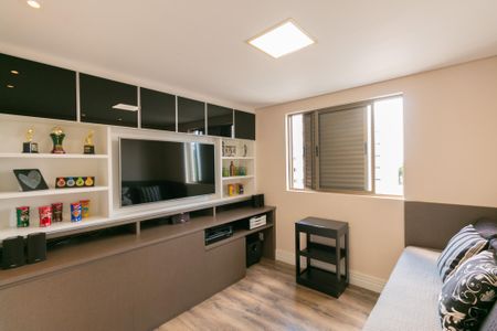 Apartamento à venda com 148m², 4 quartos e 3 vagas