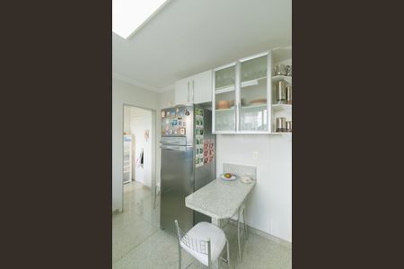 Apartamento à venda com 148m², 4 quartos e 3 vagas