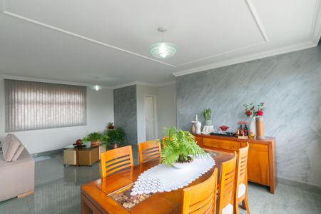 Apartamento à venda com 148m², 4 quartos e 3 vagas