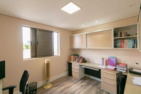 Apartamento à venda com 148m², 4 quartos e 3 vagas