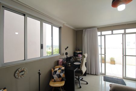 Sala de apartamento à venda com 2 quartos, 93m² em Jardim Guanabara, Belo Horizonte