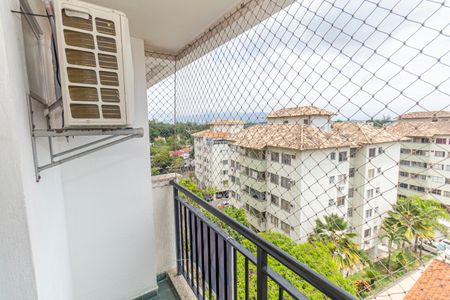 Sala de apartamento para alugar com 2 quartos, 110m² em Jardim Sulacap, Rio de Janeiro