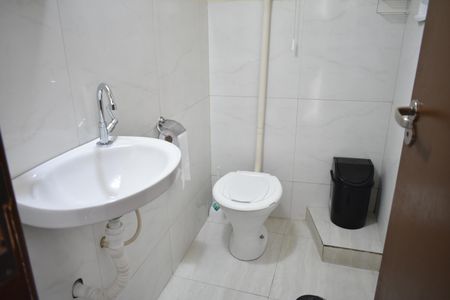 Studio Banheiro de casa para alugar com 0 quarto, 13m² em Vila da Saúde, São Paulo