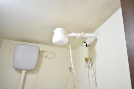 Studio Banheiro de casa para alugar com 0 quarto, 13m² em Vila da Saúde, São Paulo