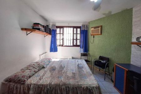 Casa à venda com 4 quartos, 215m² em Engenho do Mato, Niterói