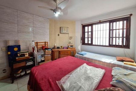 Casa à venda com 4 quartos, 215m² em Engenho do Mato, Niterói