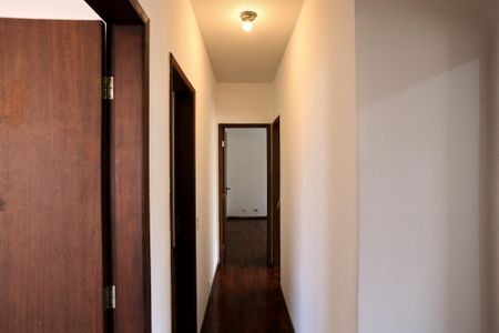 Apartamento para alugar com 157m², 4 quartos e 3 vagasCorredor