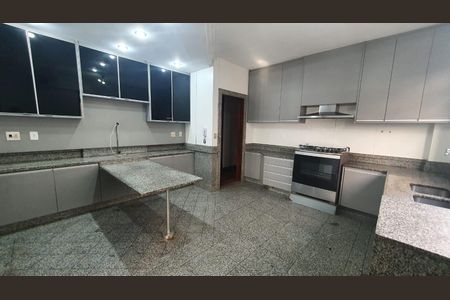 Cozinha de apartamento para alugar com 4 quartos, 313m² em Funcionários, Belo Horizonte
